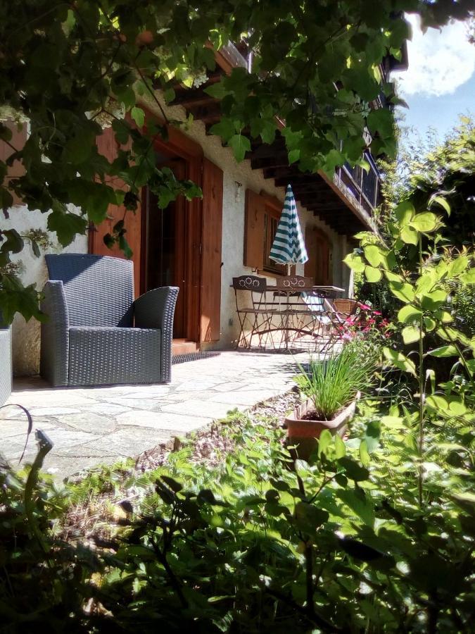 "Chalet Les Aravis" Chalet Et Appartements เลอกรองด์บอร์นอง ภายนอก รูปภาพ