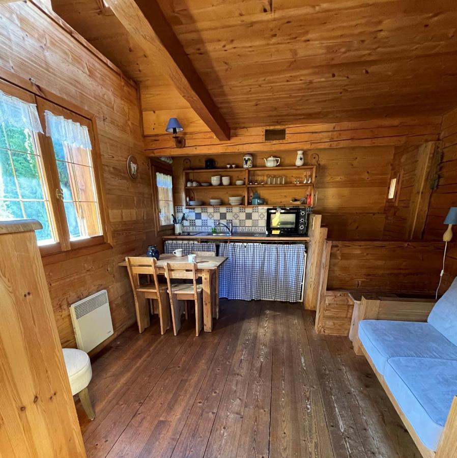 "Chalet Les Aravis" Chalet Et Appartements เลอกรองด์บอร์นอง ภายนอก รูปภาพ