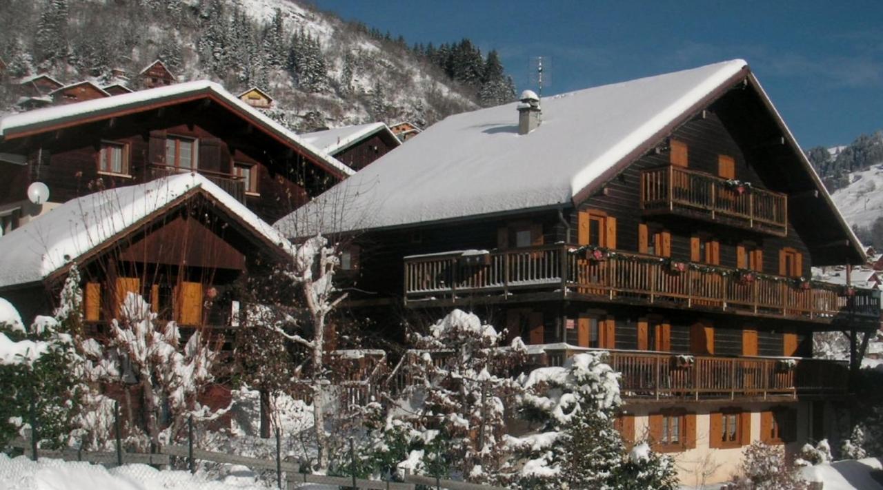 "Chalet Les Aravis" Chalet Et Appartements เลอกรองด์บอร์นอง ภายนอก รูปภาพ